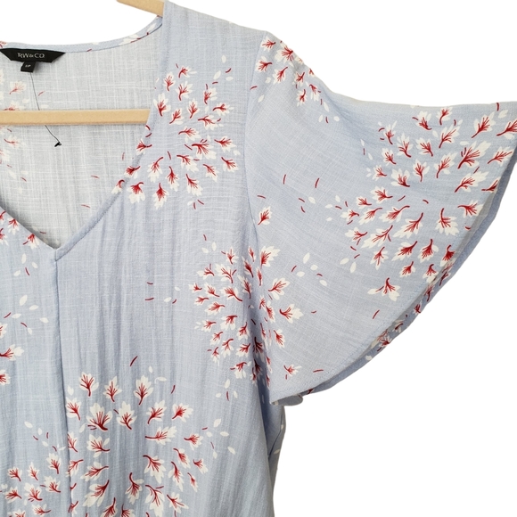 RW&CO Pale Blue Floral Top V-neck Flute Sleeve Relaxed Fit Tie Hem - Picture 3 of 8